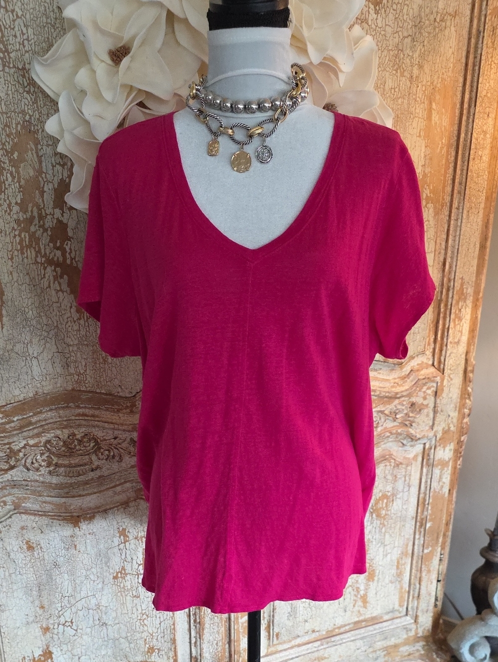 Tahari Women's Deep V Short Sleeve Tee - Magenta